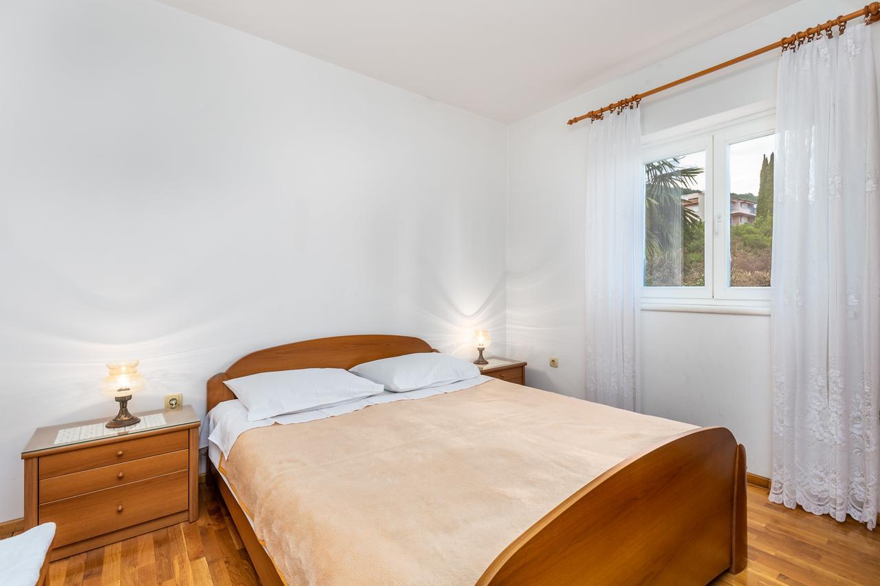 Rona Apartments Ani Ičići Exterior foto
